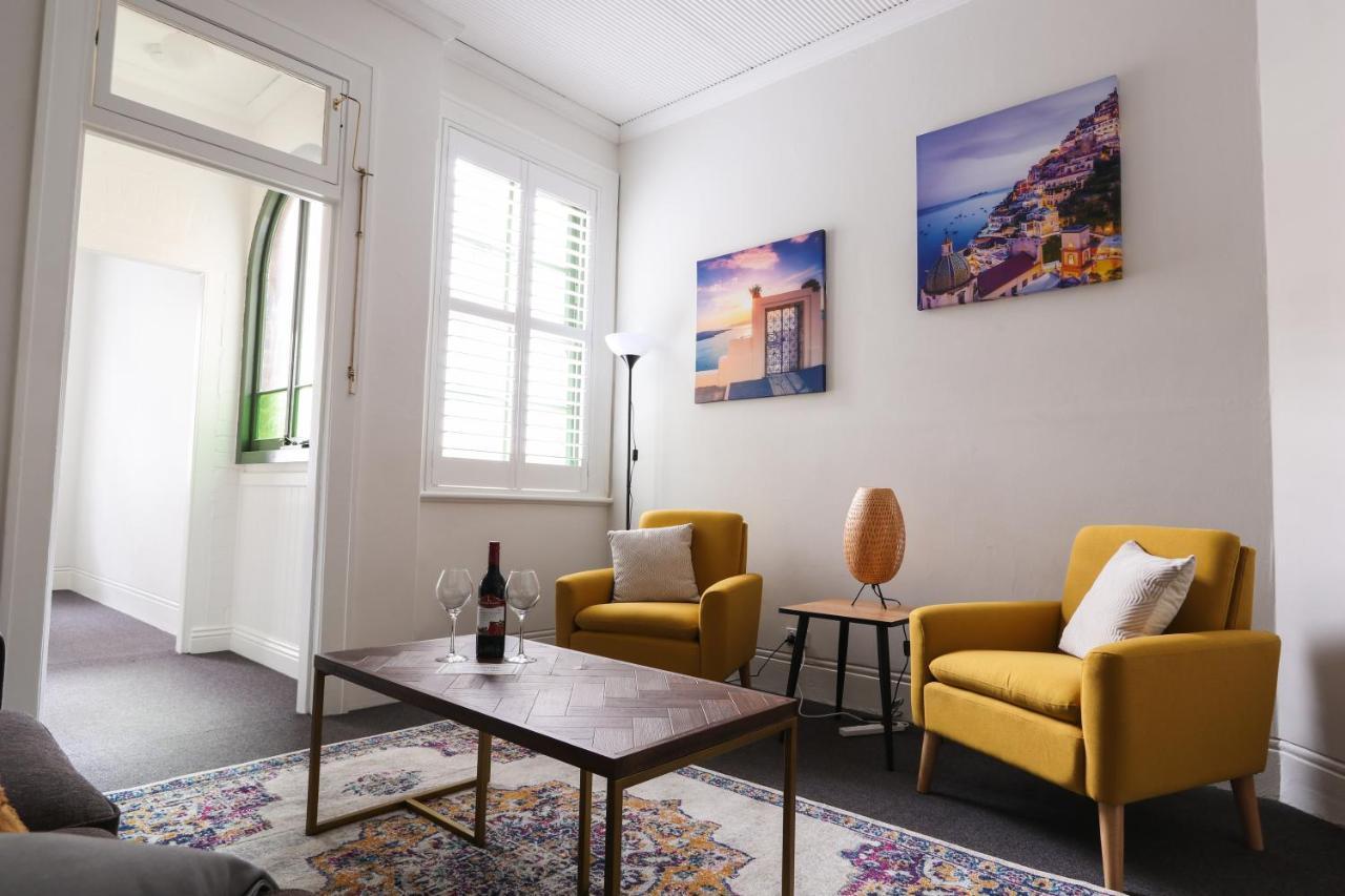 Discover The Rocks - Historical Terrace House Sídney Exterior foto